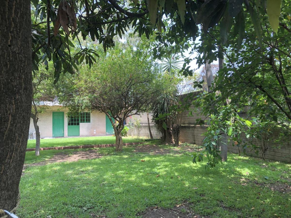 Casa Del Retono Bed & Breakfast Tlaquepaque Екстериор снимка