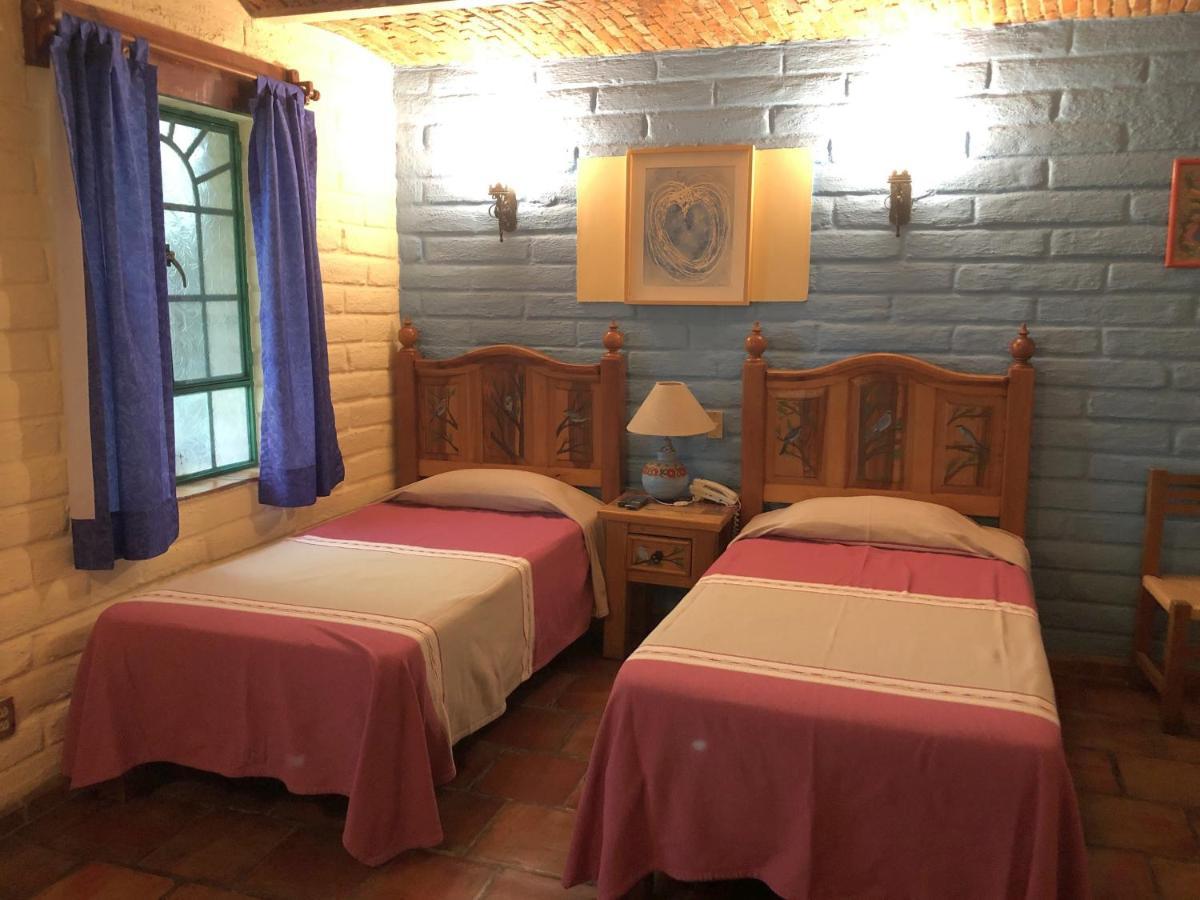 Casa Del Retono Bed & Breakfast Tlaquepaque Екстериор снимка