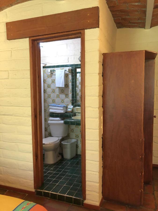 Casa Del Retono Bed & Breakfast Tlaquepaque Екстериор снимка