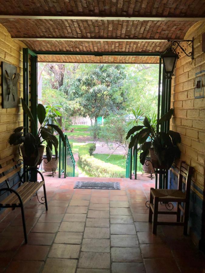 Casa Del Retono Bed & Breakfast Tlaquepaque Екстериор снимка