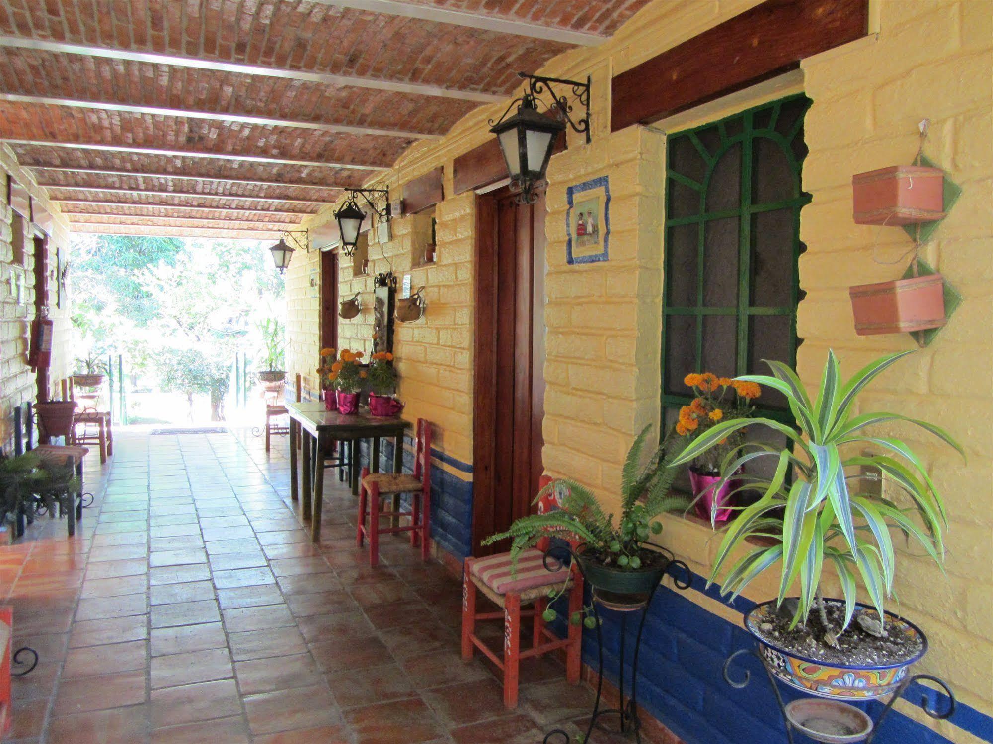 Casa Del Retono Bed & Breakfast Tlaquepaque Екстериор снимка