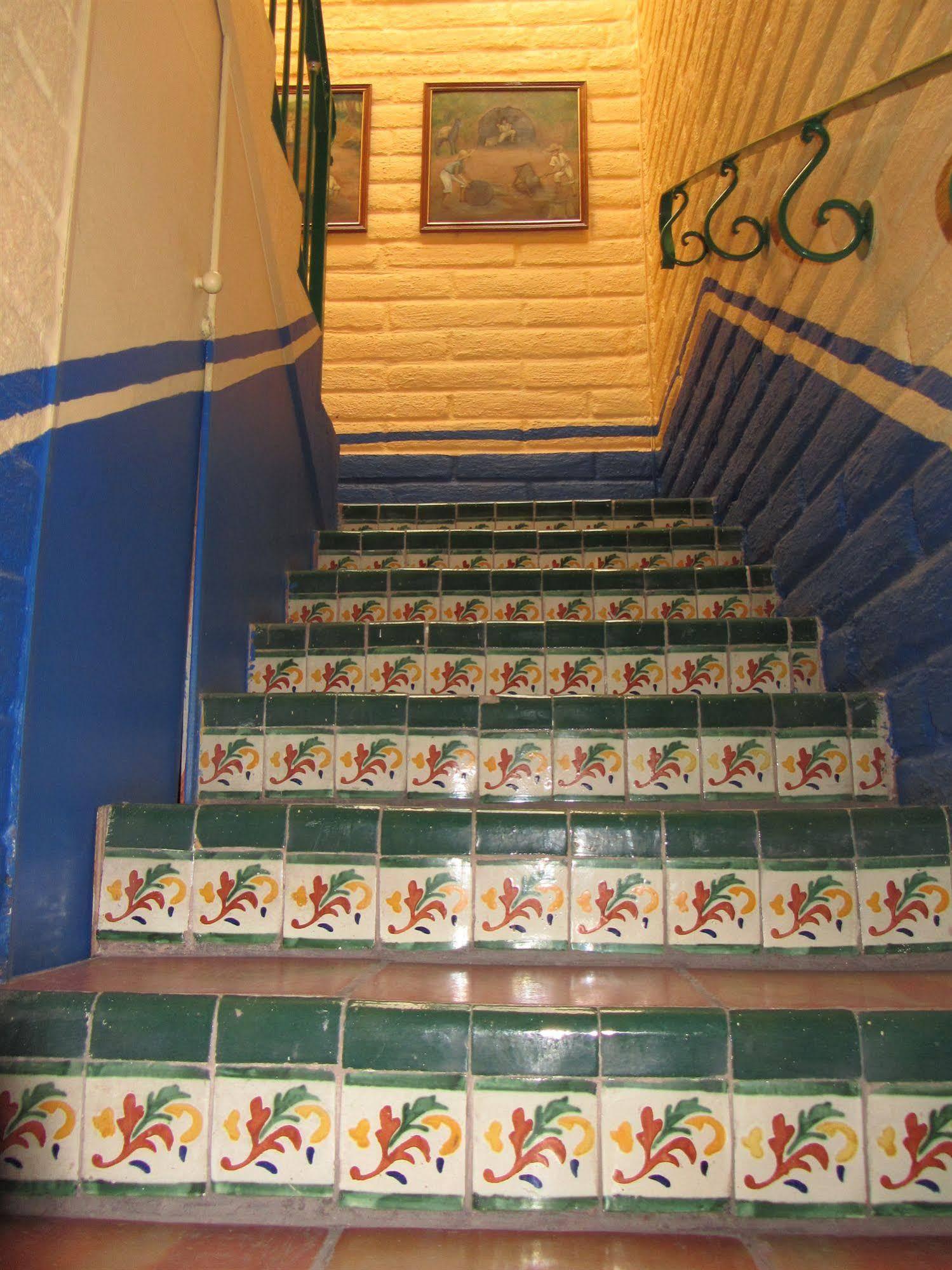 Casa Del Retono Bed & Breakfast Tlaquepaque Екстериор снимка