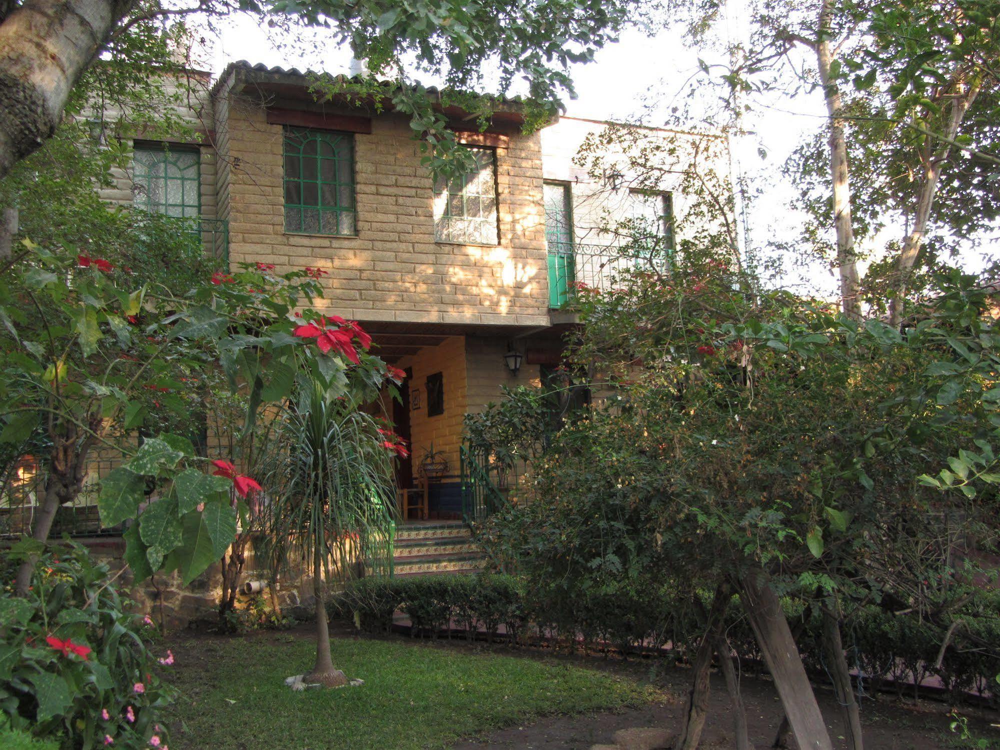 Casa Del Retono Bed & Breakfast Tlaquepaque Екстериор снимка